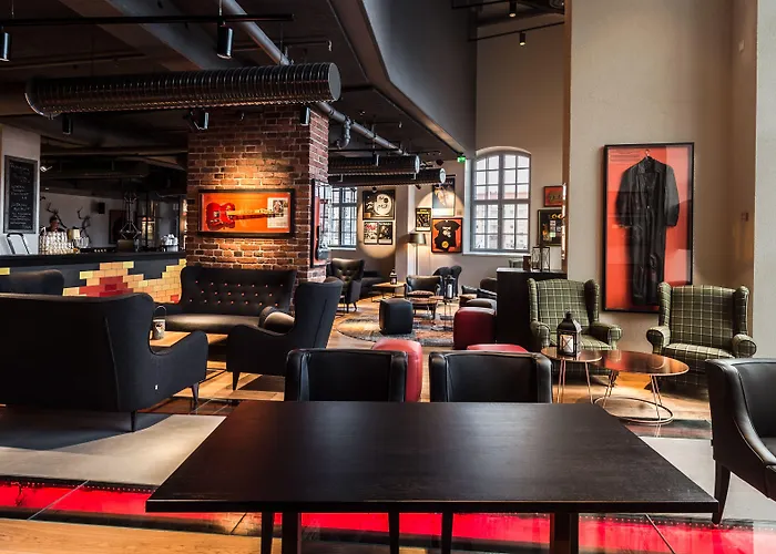 坦佩雷索罗索克斯托尼酒店 4* 坦佩雷